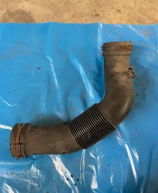 Volkswagen Caddy Turbo air intake inlet pipe/hose 1K0129684J