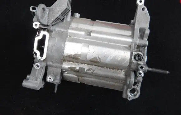 Opel Mokka B Electric car motor 105TDC 050112877