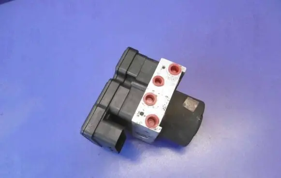 Ford Fiesta ABS Pump D461437A0A 10020700514 4S612M110CC