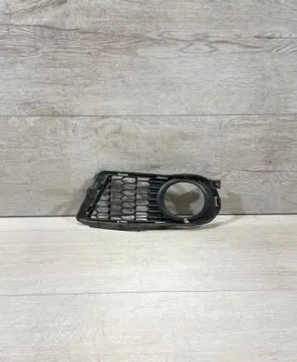 Front bumper lower grill