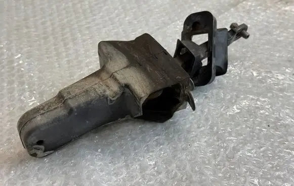 BMW 5 E39 Rear door check strap stopper 512281934481 51228193448 8193448