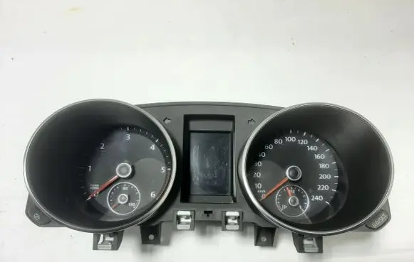 Volkswagen Golf VI Speedometer (instrument cluster) 5K0920870E