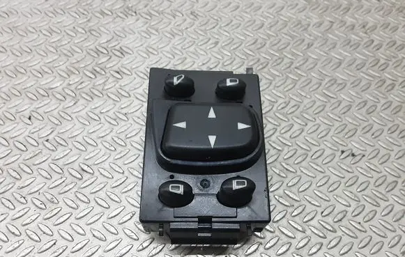 Mercedes-Benz S W220 Wing mirror switch 2208211551