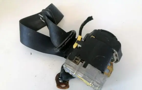 Audi A3 S3 8L Rear seatbelt