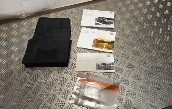 Audi Q5 SQ5 Owners service history hand book 