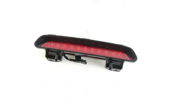 Chevrolet Orlando Third/center stoplight