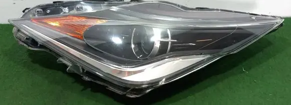Toyota Aygo AB40 Headlight/headlamp