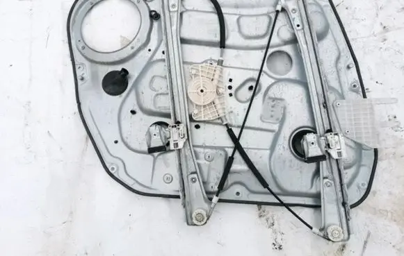 KIA Carens II Sliding door window regulator with motor 824801D230 R239B01P16R