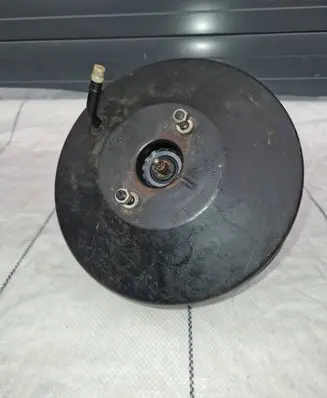 Mitsubishi Pajero Brake booster 81403202