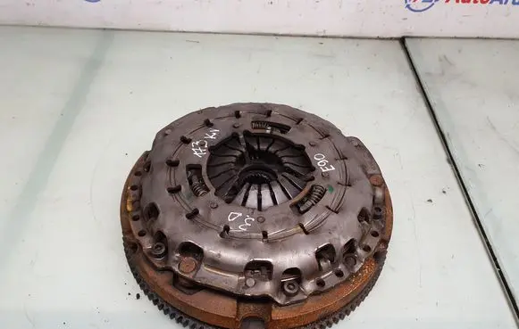 BMW 3 E90 E91 Clutch set kit 7532592 21207532592 7573791