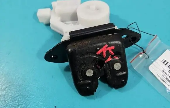 Renault Kadjar Tailgate/trunk/boot lock/catch/latch IMPRK1589313