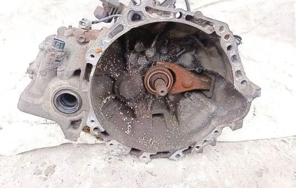Toyota Yaris Manual 5 speed gearbox