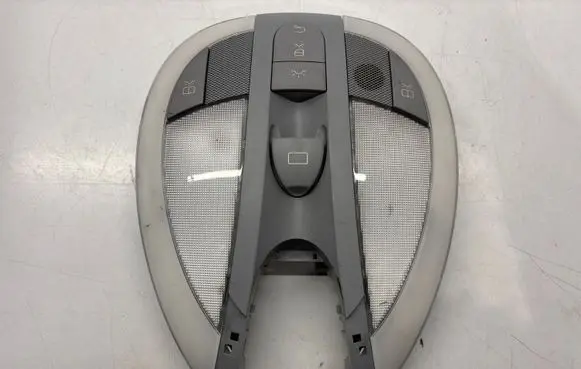 Mercedes-Benz E W211 Front seat light A2118204301