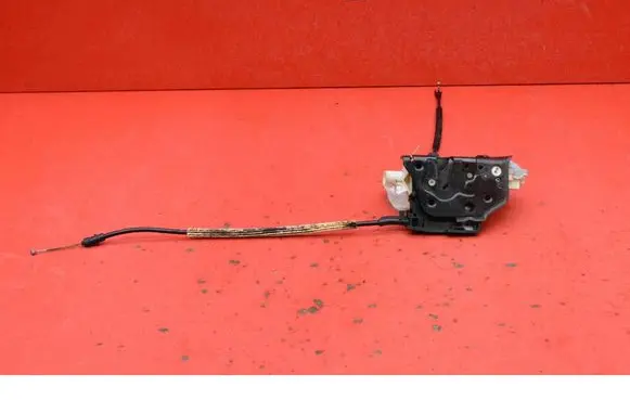 Volkswagen PASSAT CC Rear door lock 3C4839016A