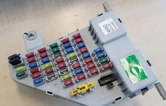 KIA Sportage Fuse box set 919501f530 91950-1f530