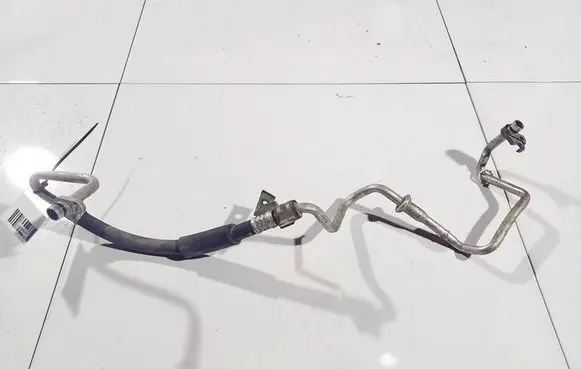 Infiniti QX50 (J50) Air conditioning (A/C) pipe/hose