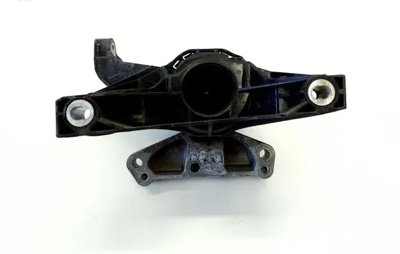 Citroen Berlingo Engine mount bracket 