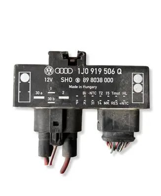 Volkswagen Golf IV Coolant fan relay 1J0919506Q 898038000
