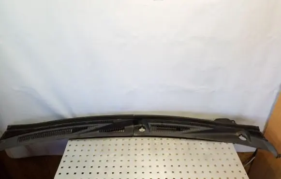 Suzuki Grand Vitara II Wiper trim 7732065J10