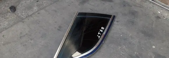 Audi Q7 4L Rear side window 2010R