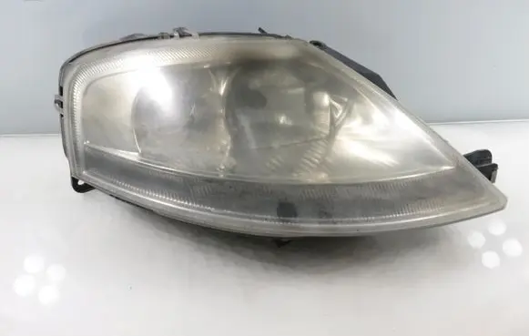 Citroen C3 Headlight/headlamp 9647214180