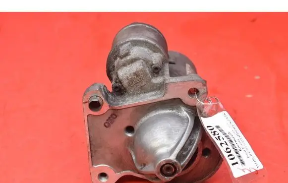 Ford Fiesta Starter motor 8V2111000AE