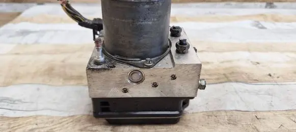 Toyota Auris 150 ABS Pump 0265235065 4454002060