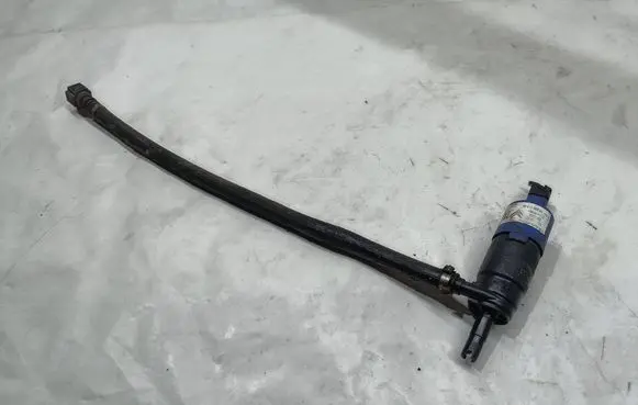 Citroen C6 Headlight washer pump 9641086680 3001168