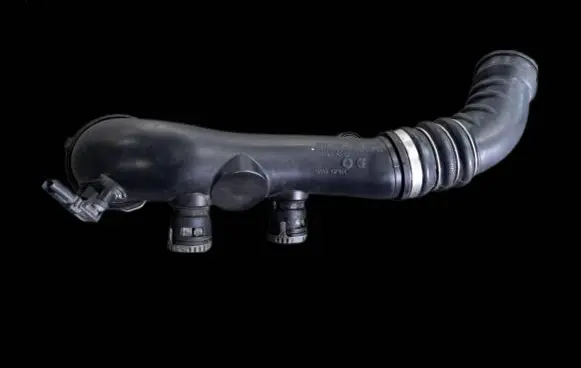 BMW 3 E92 E93 Air intake hose/pipe 11657570069