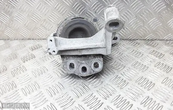 Mazda CX-5 Engine mount bracket KD45K1442
