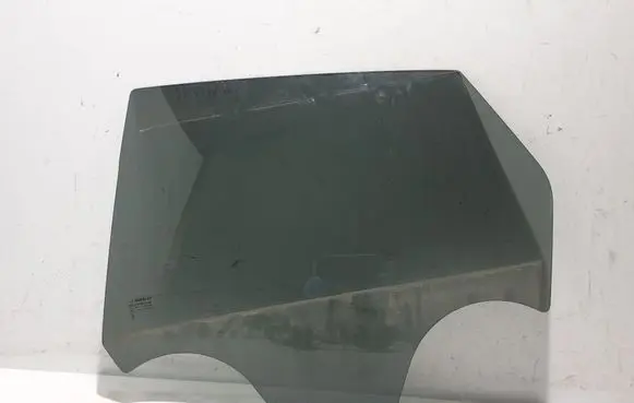 Renault Captur II Rear door window glass 823011908R
