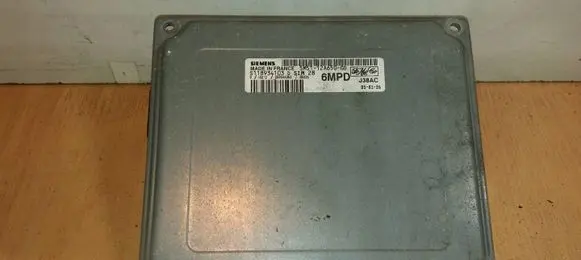 Ford Focus Engine control unit/module ECU 5M51-12A650-GD S118934103D SIM28