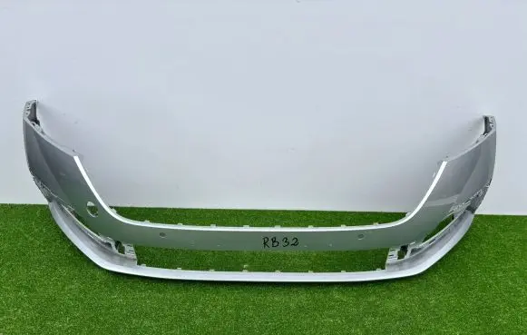 Skoda Octavia Mk4 Front bumper 5E3807221