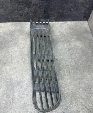 Front bumper lower grill