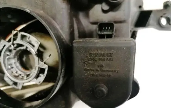 Renault Espace - Grand espace IV Headlight level adjustment motor 8200006664 00816400