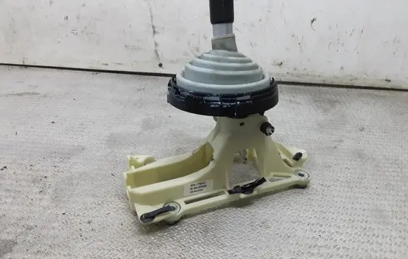 Mitsubishi Colt Gear shifter/selector MN178047