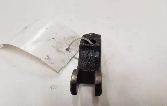Opel Astra H Fuel Injector clamp holder