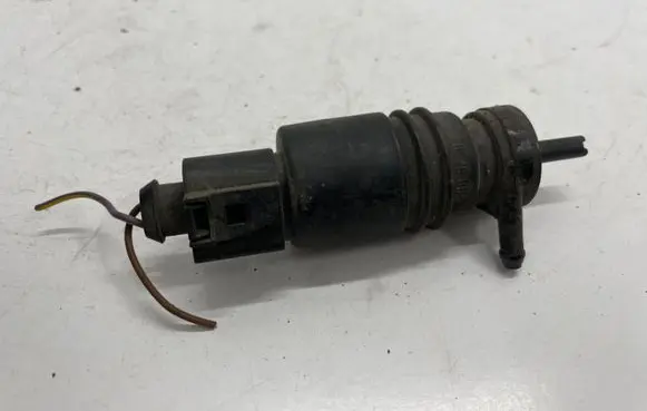 Windscreen/windshield washer pump