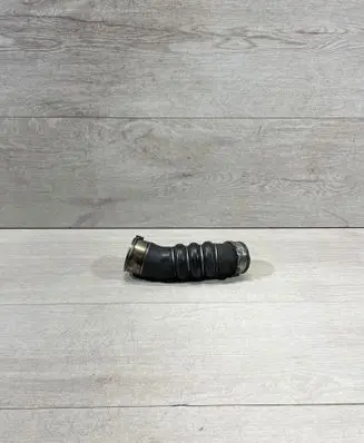Intercooler hose/pipe