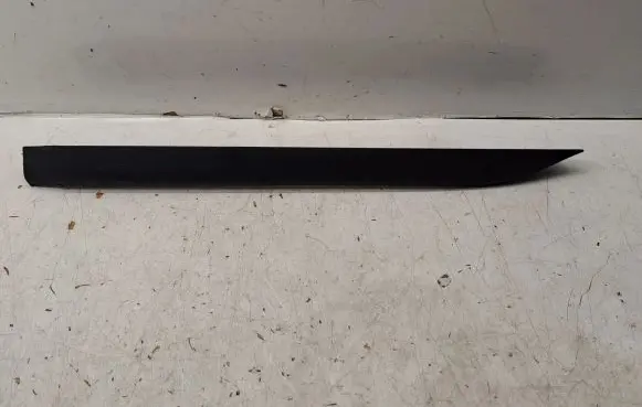 Toyota Avensis T270 Front bumper lip 7685105030