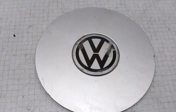 Volkswagen Golf III Original wheel cap A801
