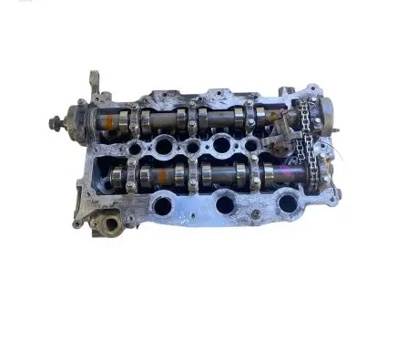 Land Rover Discovery 4 - LR4 Engine head PM9X2Q 6090CA