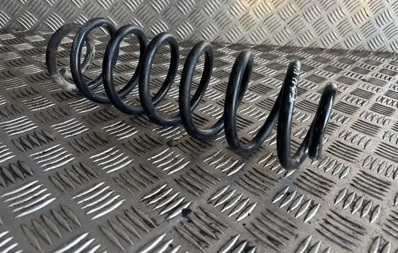 Volkswagen Touran I Rear coil spring