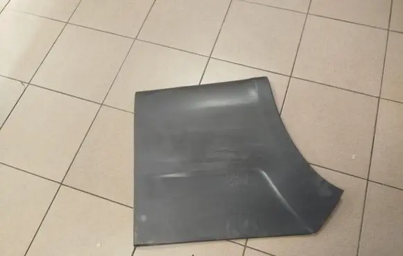 Rear bumper corner part panel trim