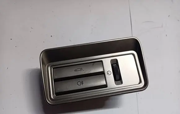 Jaguar XF X250 Fog light switch 8X2311654AB 03037010