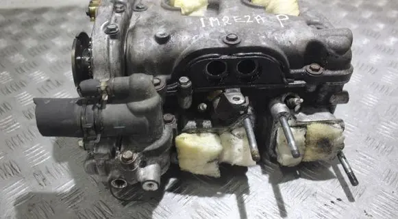 Subaru Impreza III Engine head RHT20D104