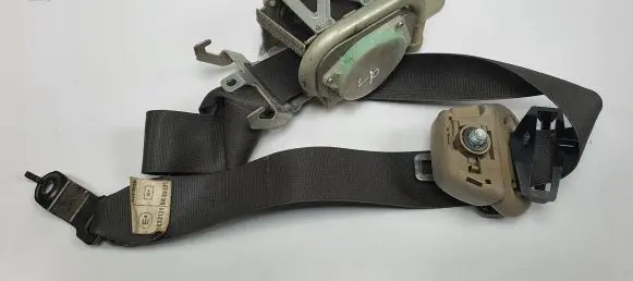 Chrysler 300 - 300C Front seatbelt 0433121