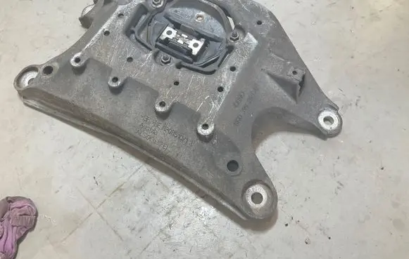 Audi Q5 SQ5 Gearbox mounting bracket 8K0399263AF