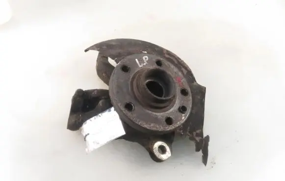 Volkswagen Transporter - Caravelle T4 Front wheel hub spindle knuckle