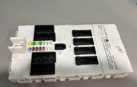 BMW 4 F32 F33 Central body control module 9352865 50WL1AF02 7502077815